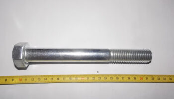 Болт М24-200
