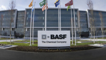 Химический концерн BASF планирует вложить 900 млн евро в инновационные проекты и исследования